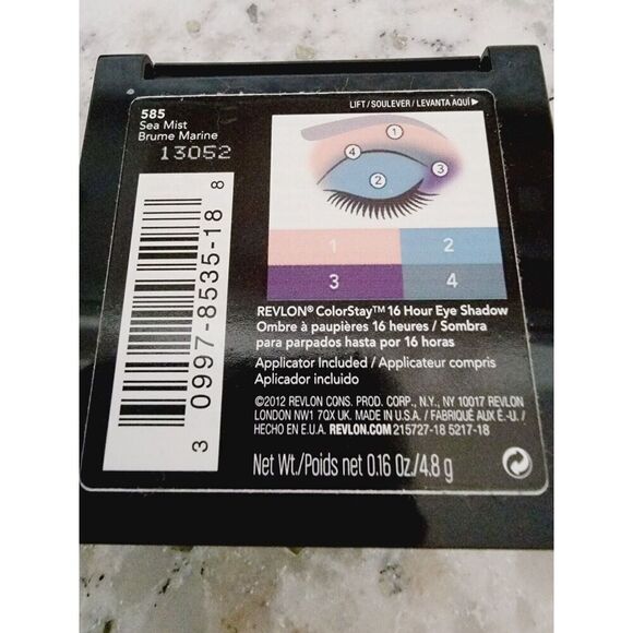 Revlon Colorstay Day To Night‎ Eyeshadow Quad #585 Sea Mist NEW - Picture 2 of 4